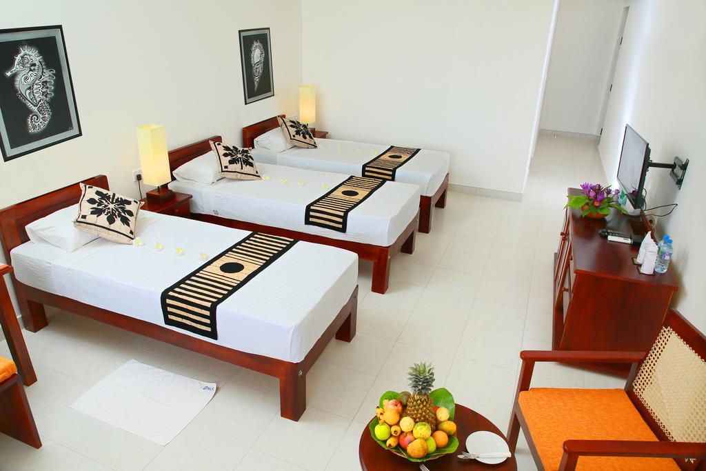 Sea Rock Villa Bentota Exterior photo