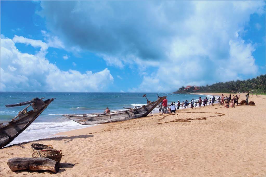 Sea Rock Villa Bentota Exterior photo