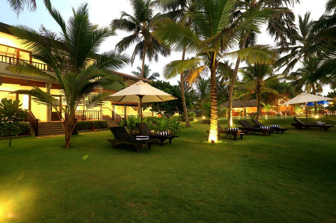 Sea Rock Villa Bentota Exterior photo