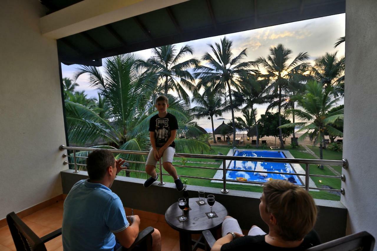 Sea Rock Villa Bentota Exterior photo