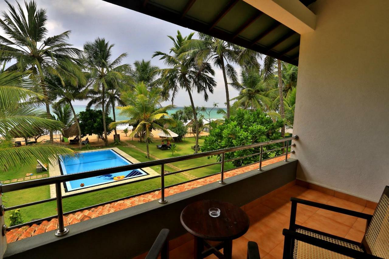 Sea Rock Villa Bentota Exterior photo