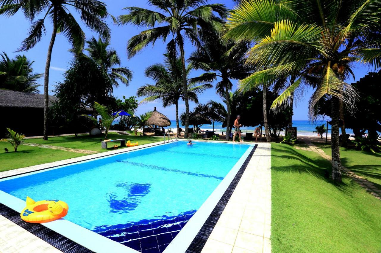 Sea Rock Villa Bentota Exterior photo